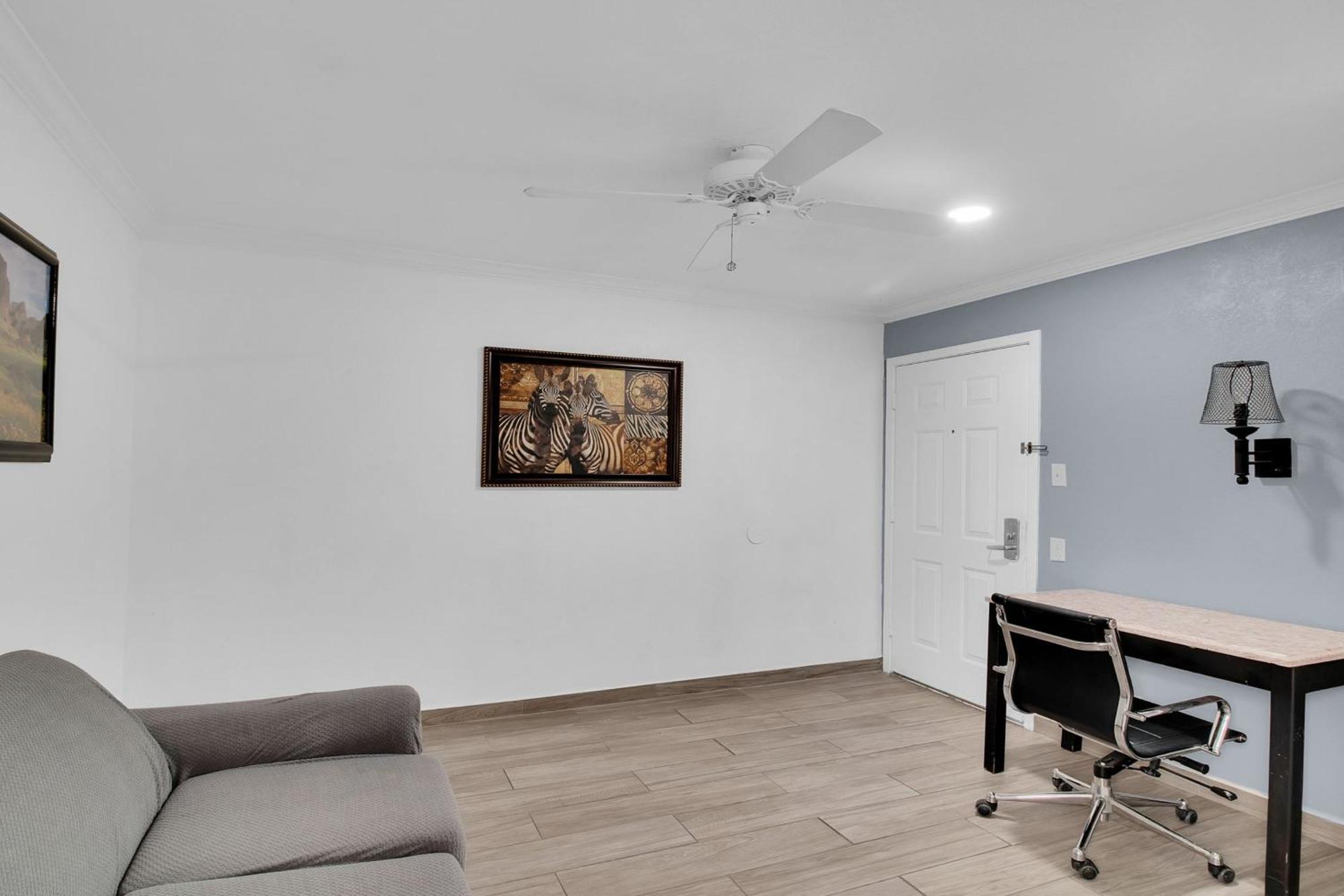 Three Rivers Executive Inn & Suites By Oyo Exteriér fotografie