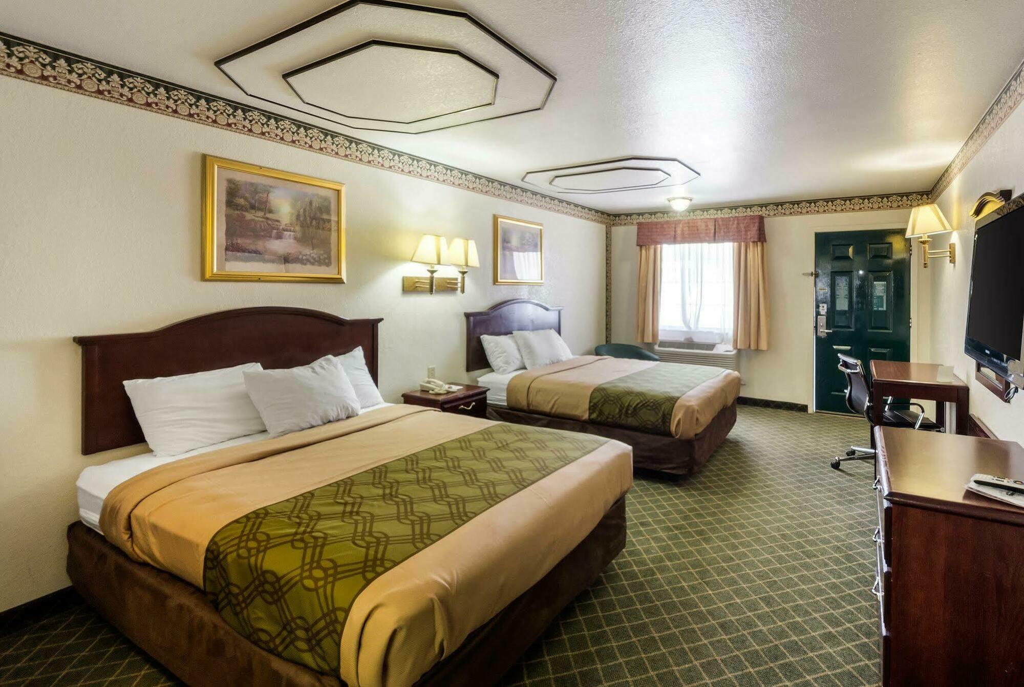 Three Rivers Executive Inn & Suites By Oyo Exteriér fotografie