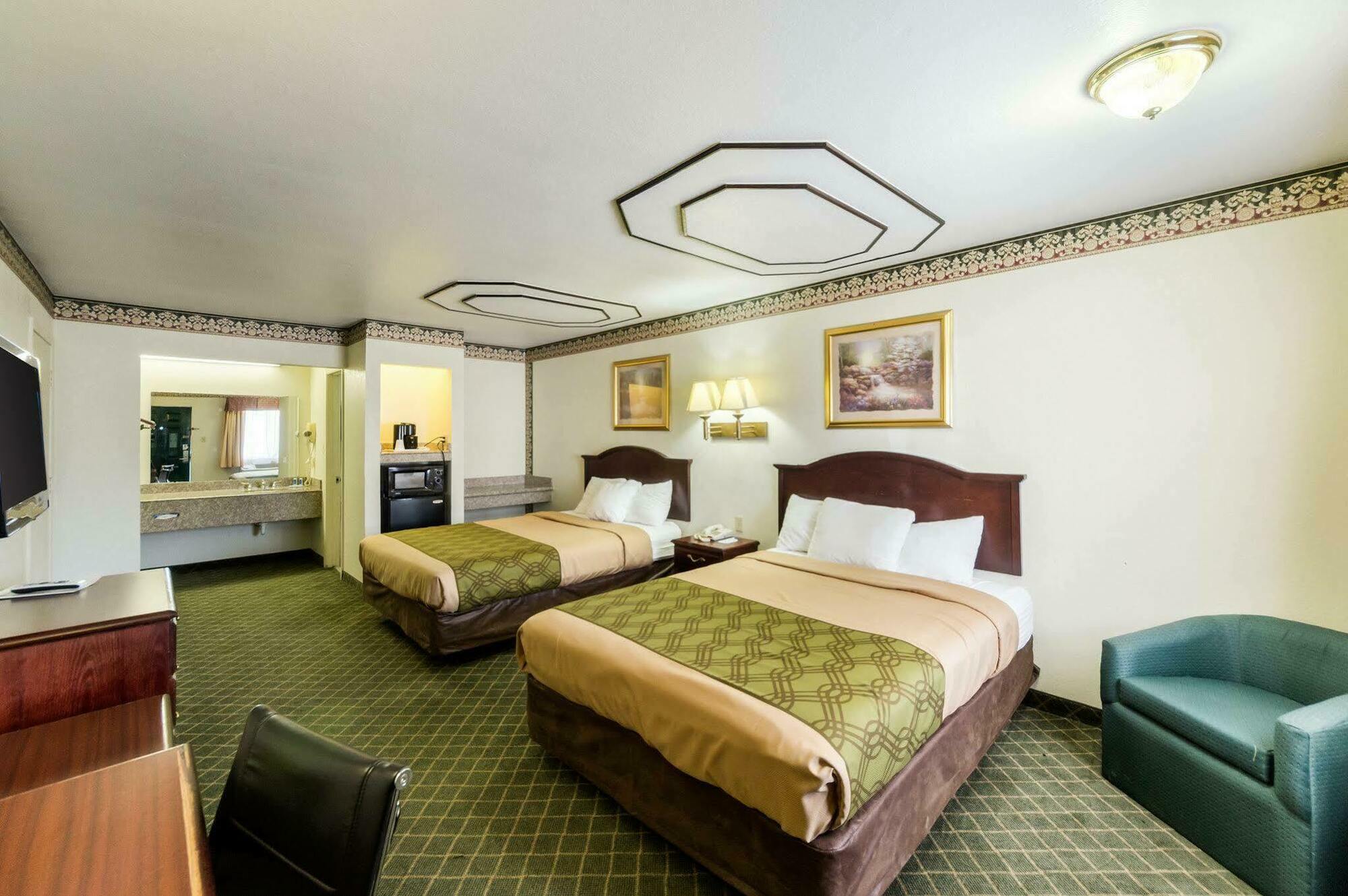 Three Rivers Executive Inn & Suites By Oyo Exteriér fotografie